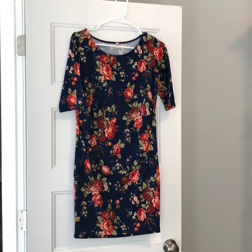 Pink blush floral maternity dress
